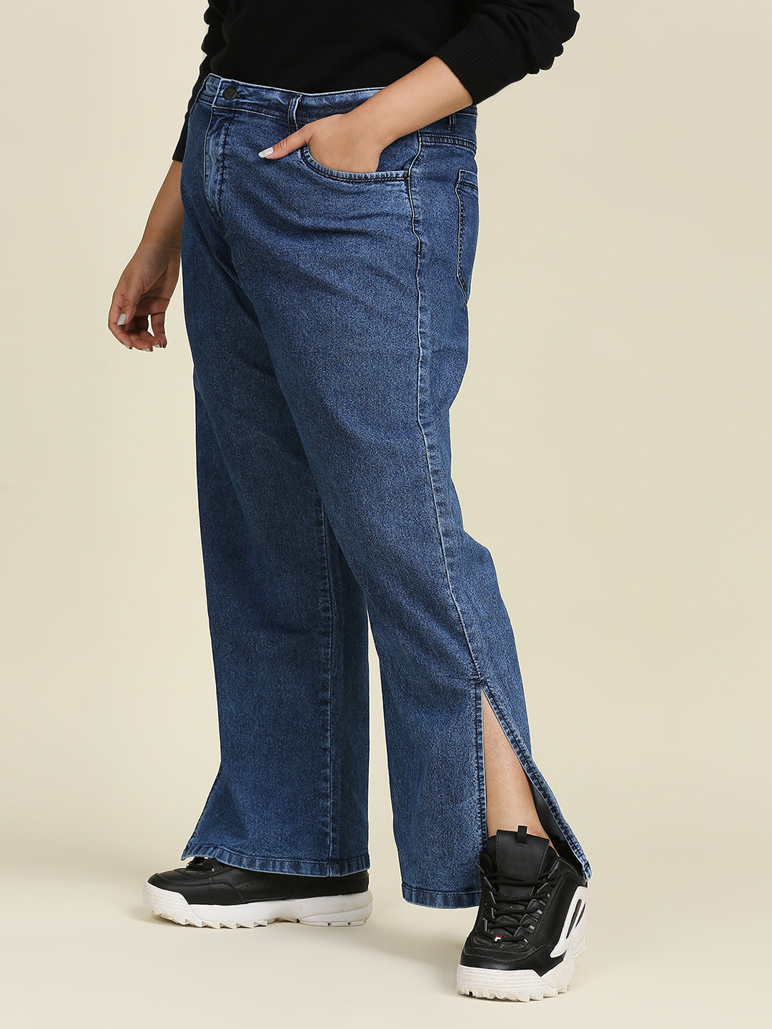 Women Plus Size Blue Wide Leg High-Rise Stretchable Jeans