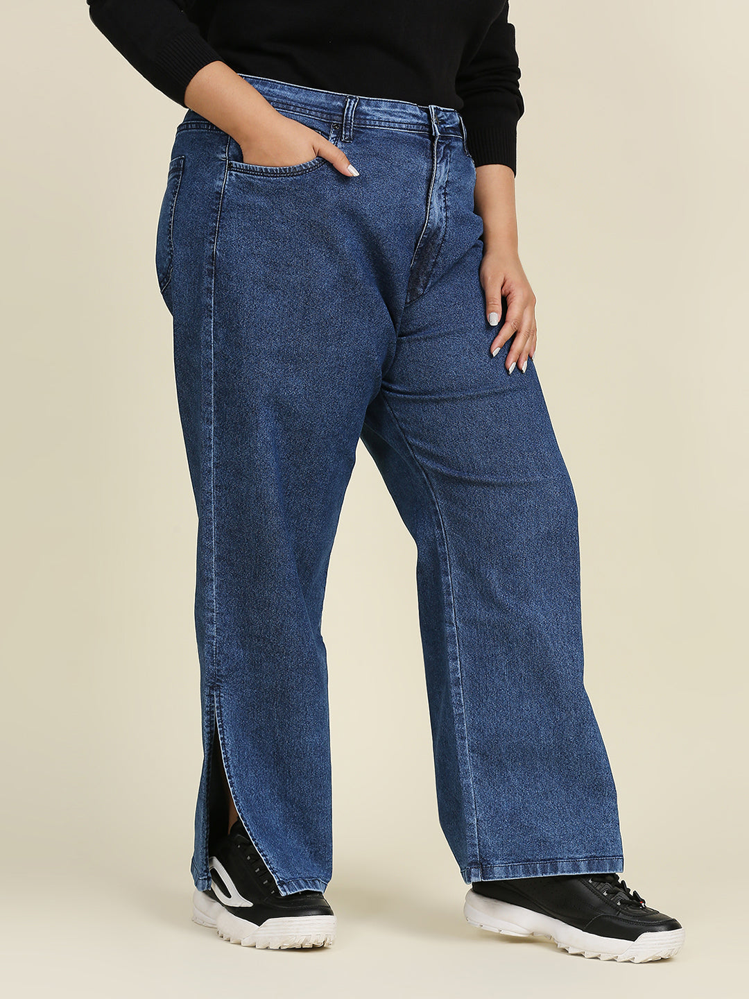 Women Plus Size Blue Wide Leg High-Rise Stretchable Jeans