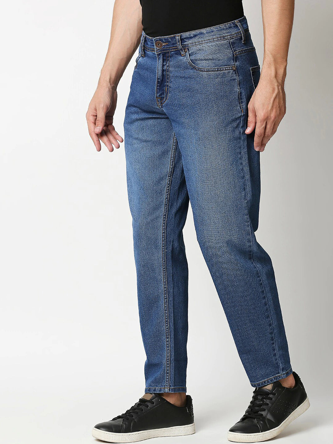 Men Blue Relaxed Fit Light Fade Jeans