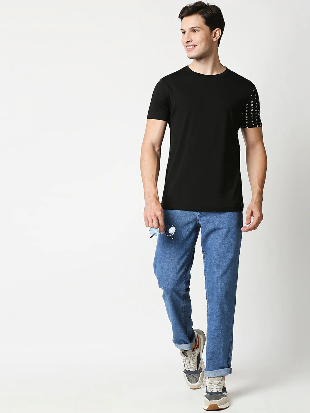 Men Blue Relaxed Fit Light Fade Jeans