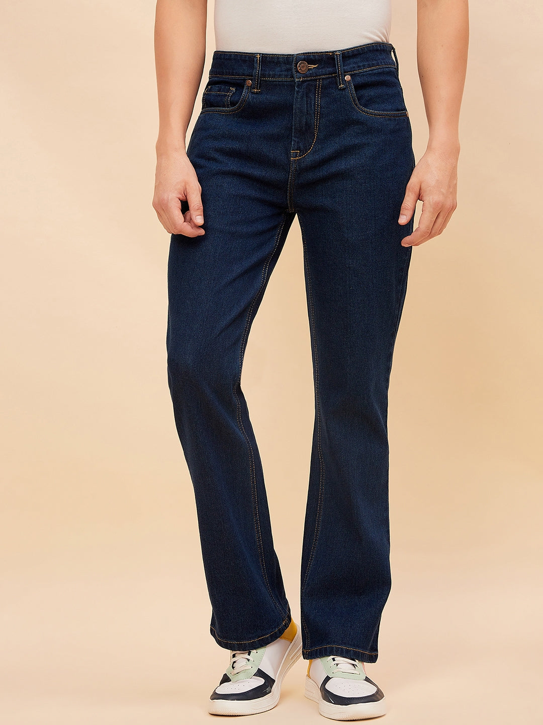 Men Bootcut Mid-Rise Stretchable Jeans