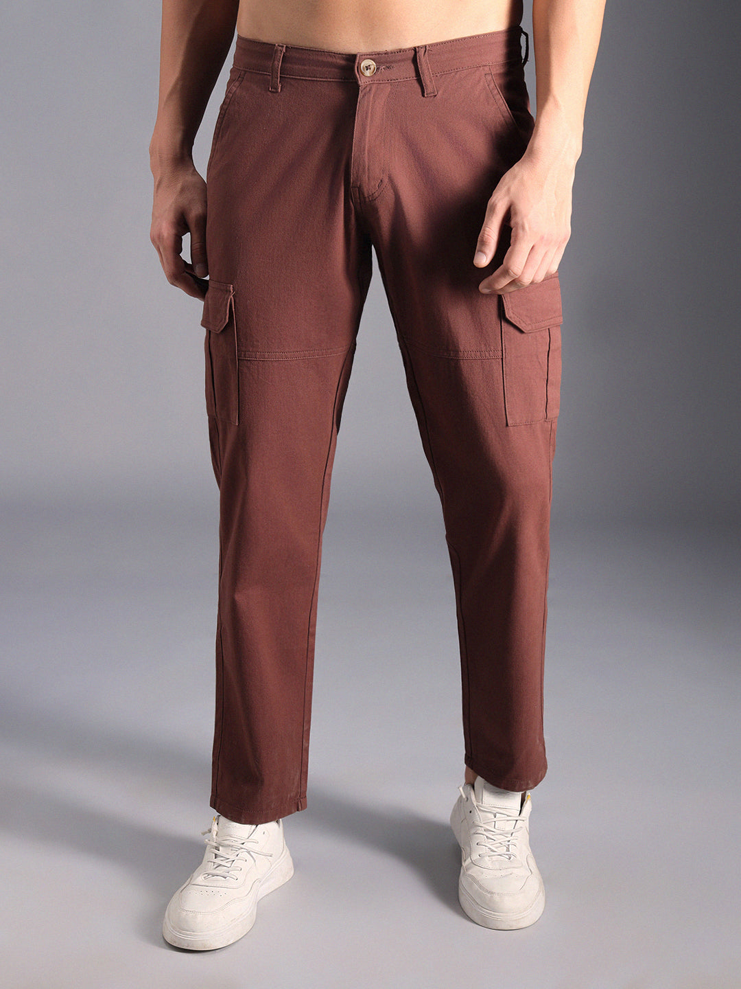 Men Relaxed Mid-Rise Cotton Cargos Trousers