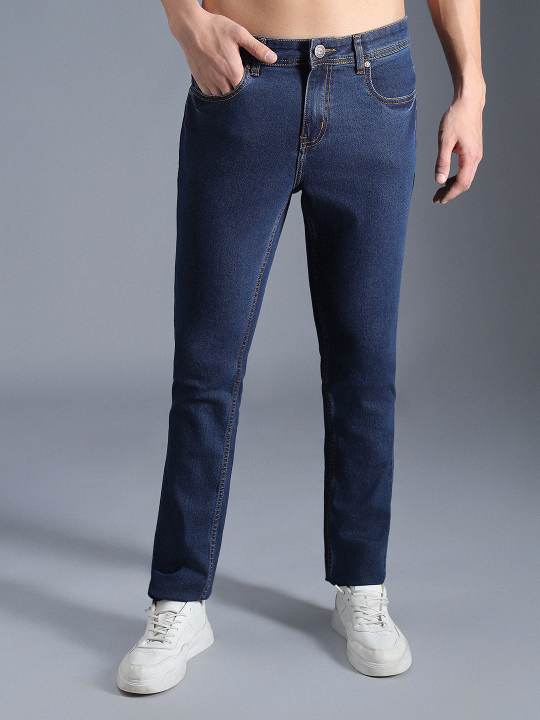 Men Straight Fit Slash Knee Jeans