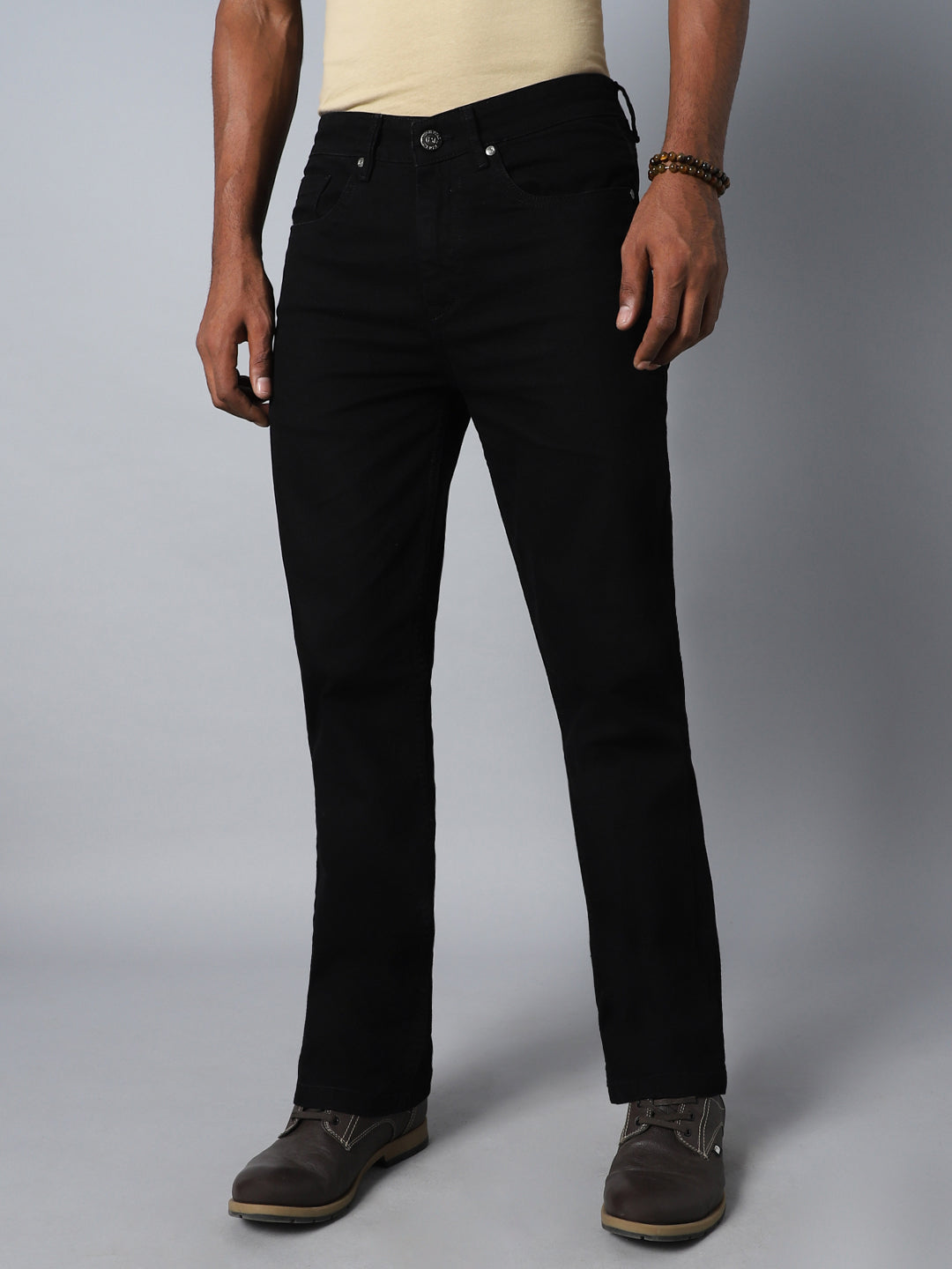 Men Black Relaxed Fit Mildly Distressed Stretchable Jeans