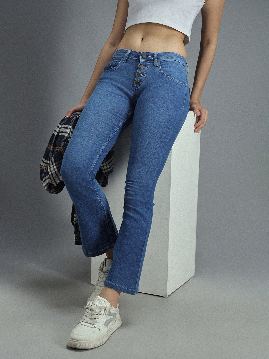 Women Bootcut High-Rise Clean Look Light Fade Stretchable Jeans