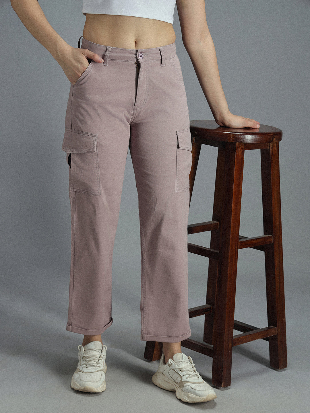 Women Relaxed Straight Leg High-Rise Plain Cargos Trousers