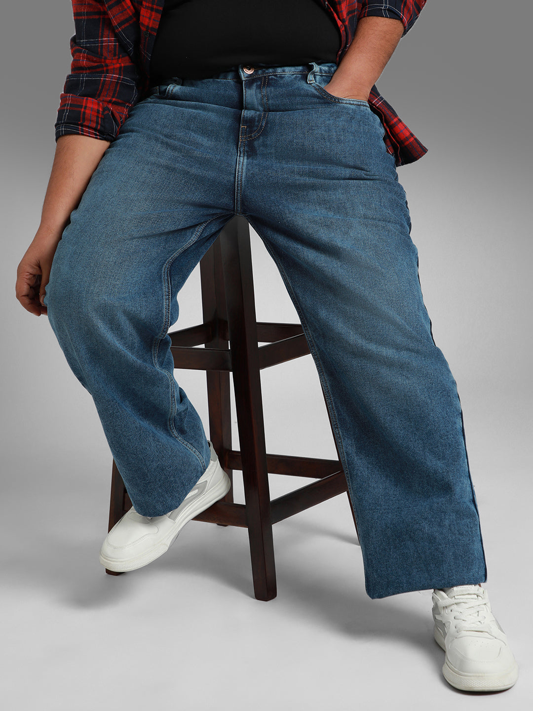 Men Plus Size Straight Fit Mid Rise Jeans