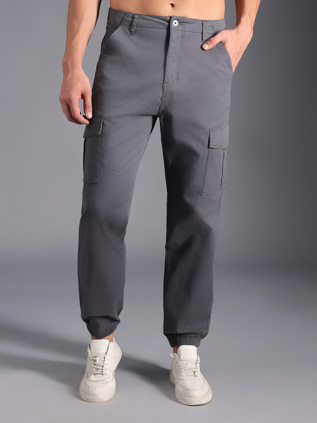 Men Relaxed Mid-Rise Cargo Joggers