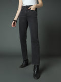 Women Clean Look Straight Fit High-Rise Stretchable Jeans