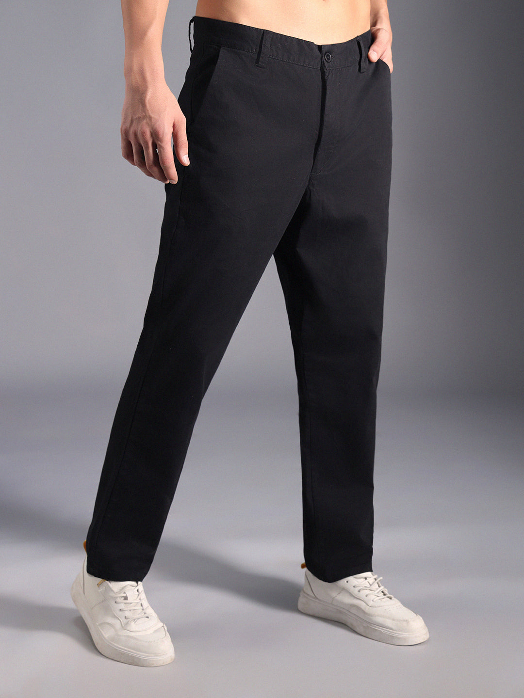 Men Relaxed Mid-Rise Cotton Regular Trousers