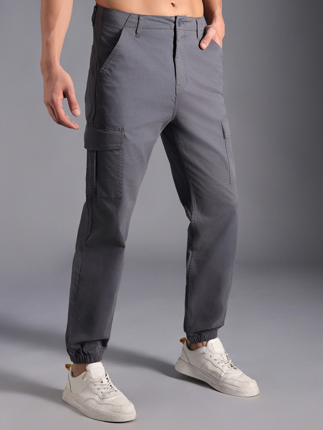 Men Relaxed Mid-Rise Cargo Joggers