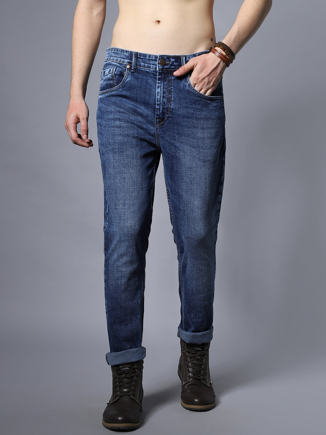 Men Straight Fit Clean Look Whiskers and Chevrons Mid-Rise Stretchable Jeans