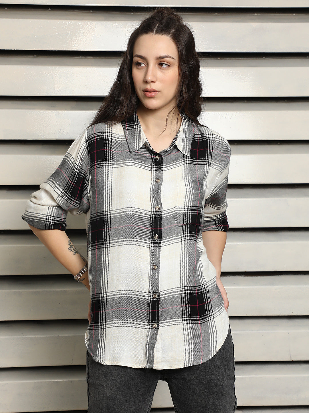 Classic Tartan Checks Spread Collar Cotton Oversized Casual Shirt