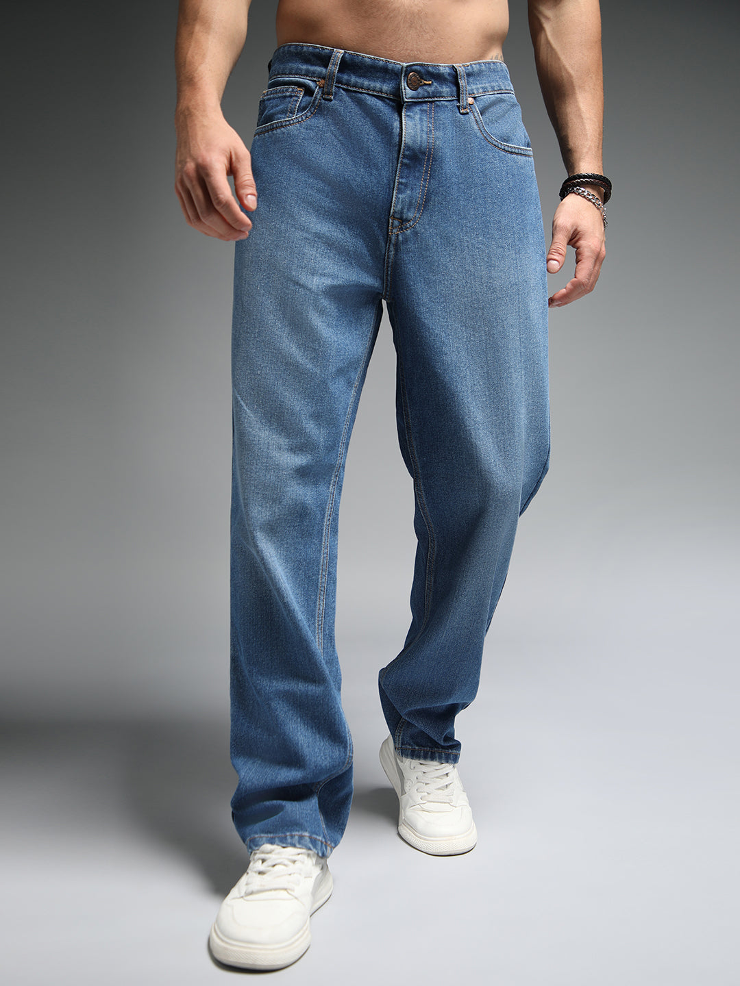 Men Straight Fit Mid-Rise Clean Look Light Fade Cotton Jeans