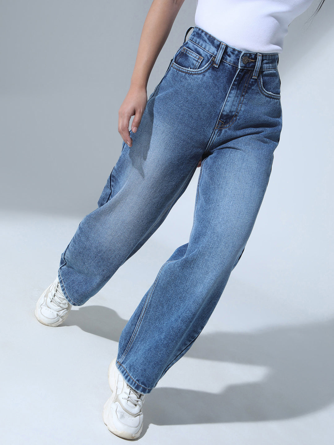 Hubberholme Women 90's baggy High-Rise Light Fade Jeans