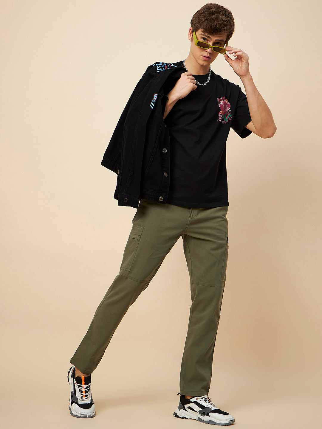 Men Mid Rise Woven Cargo Trouser