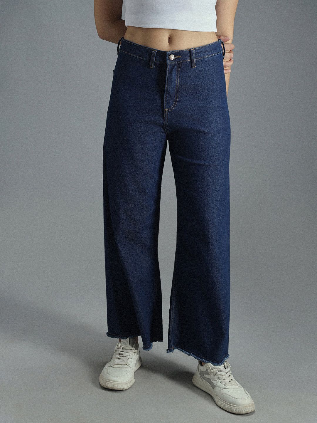 Women 90s Straight High-Rise Cotton Jeans