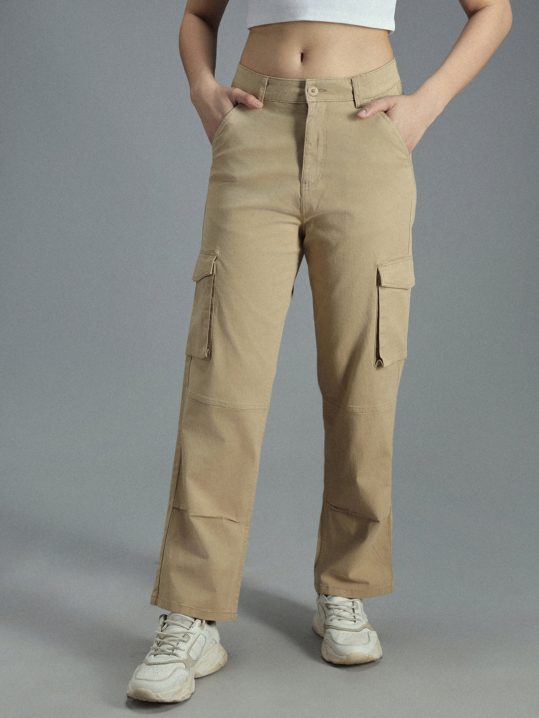 Women Relaxed Straight Fit High-Rise Plain Cargos Trousers