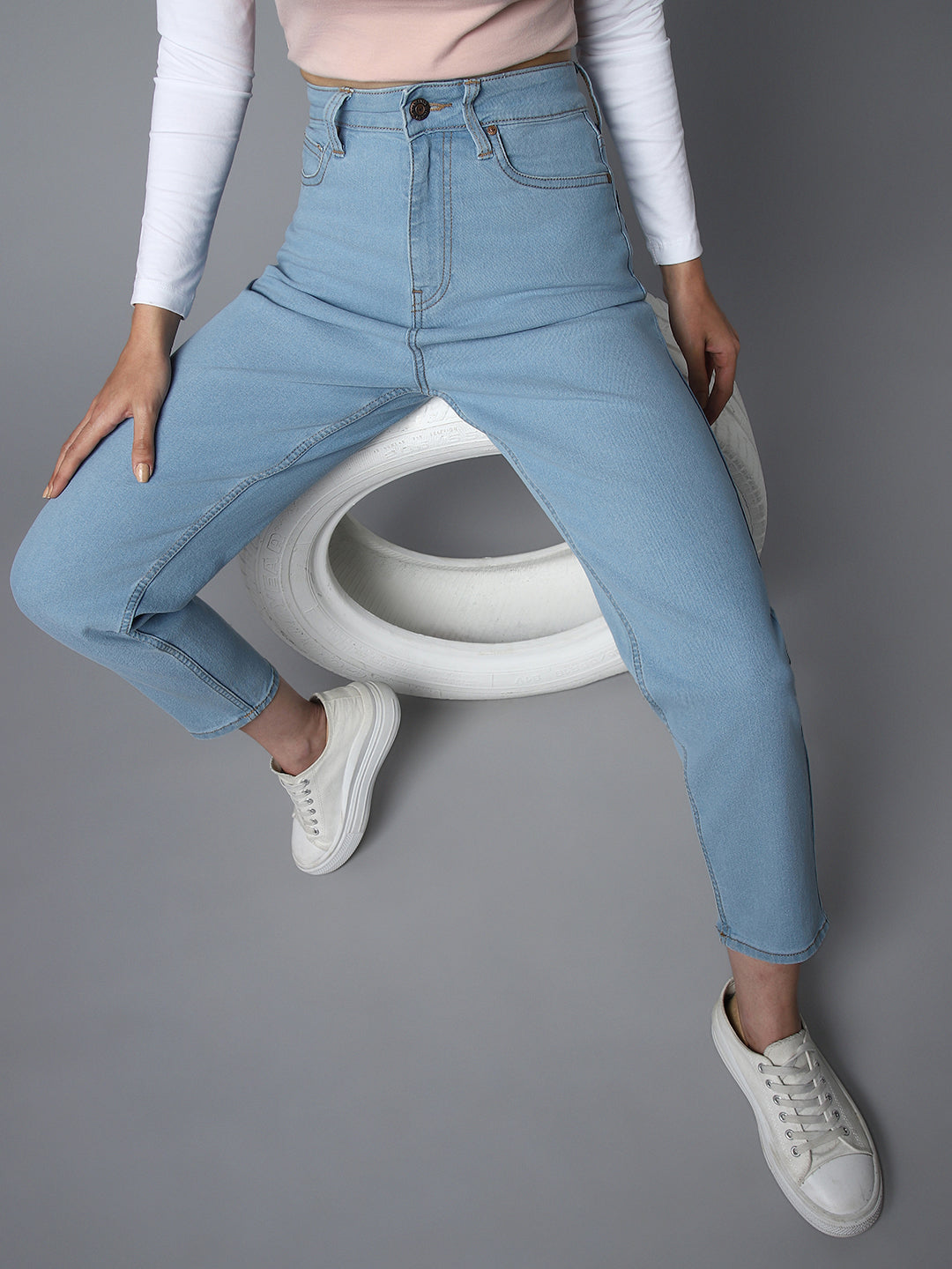 Women Clean Look High-Rise Cotton Jeans