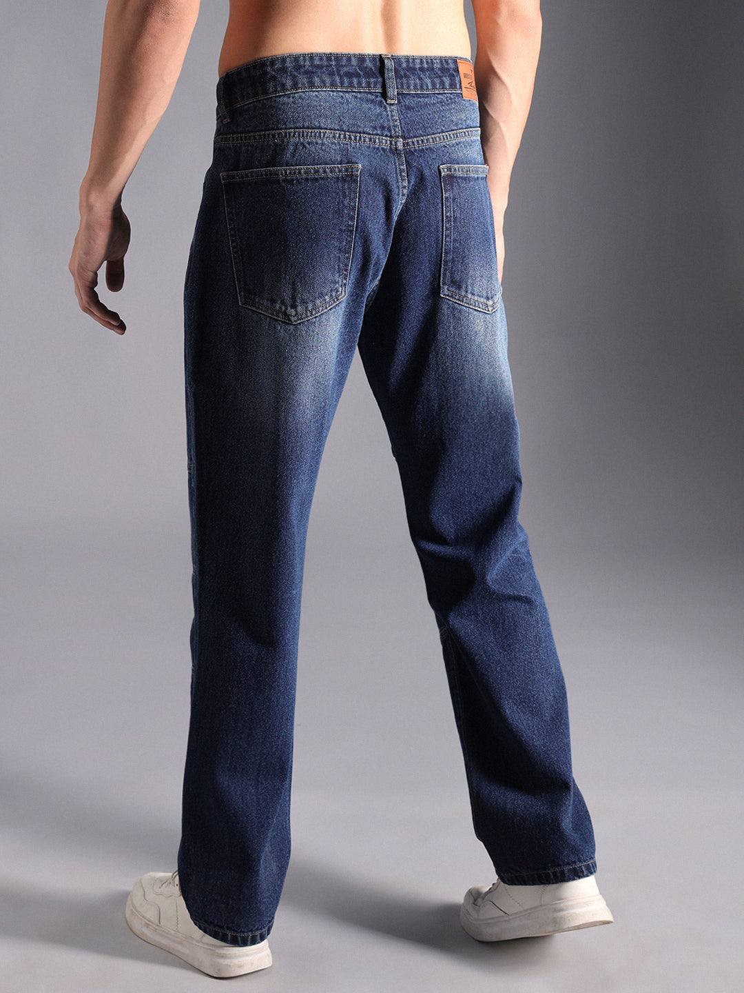 Men Straight Fit Clean Look Light Fade Cotton Jeans