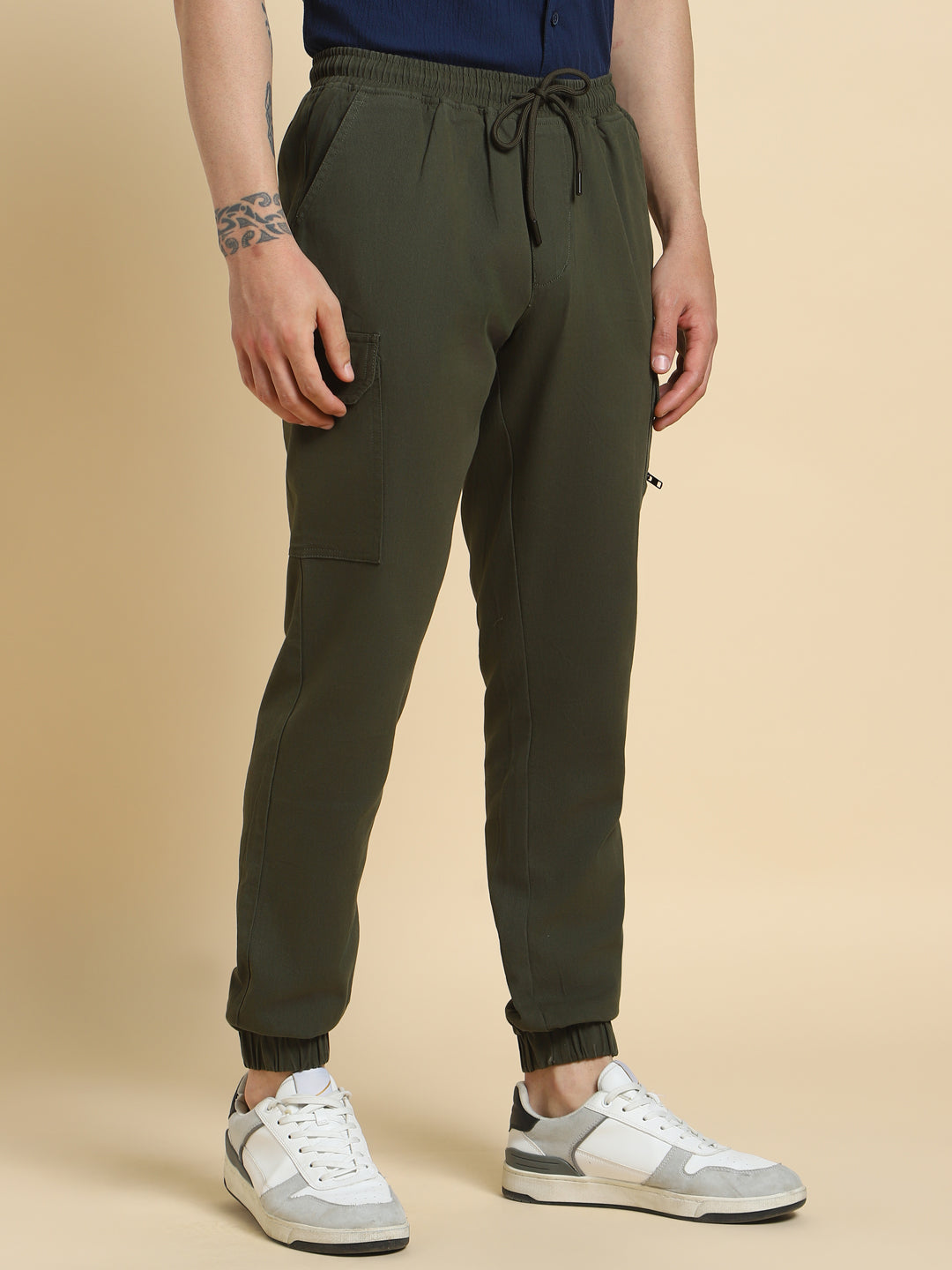 Men Mid Rise Cargo Joggers