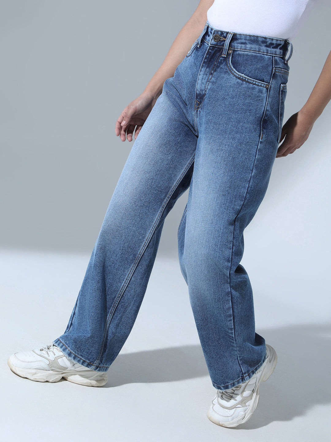 Hubberholme Women 90's baggy High-Rise Light Fade Jeans