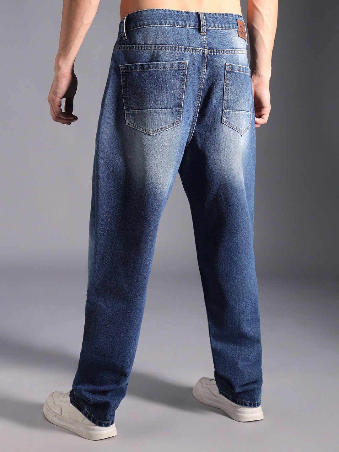 Men Straight Fit Clean Look Light Fade Cotton Jeans