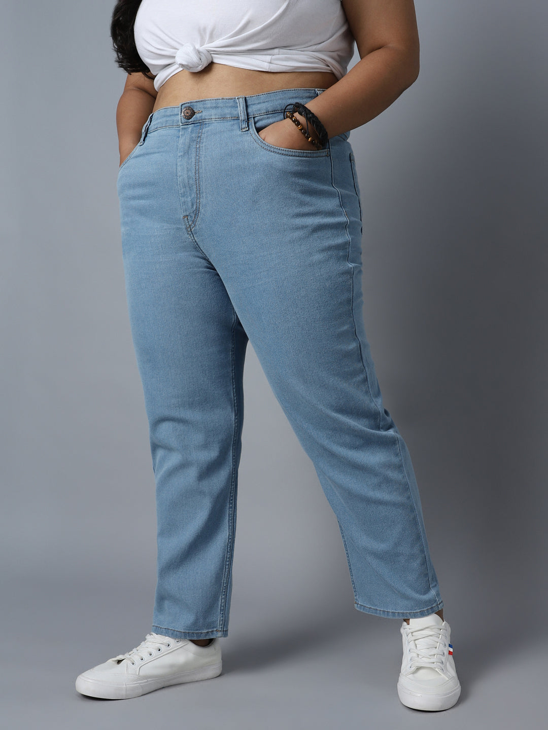 Women Plus Size Straight Fit High-Rise Clean Look Stretchable Jeans