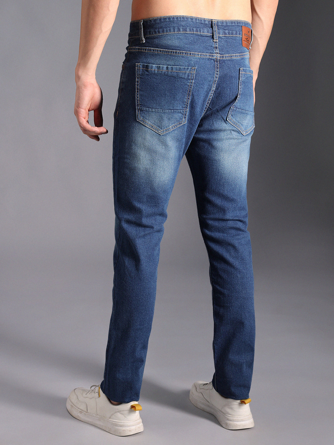 Men Straight Fit Clean Look Light Fade Cotton Jeans