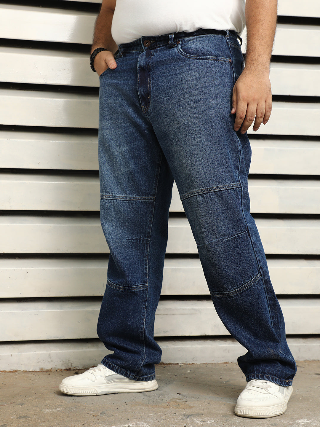 Plus Size Men Straight Fit Cut N Sew Detail Light Fade Jeans