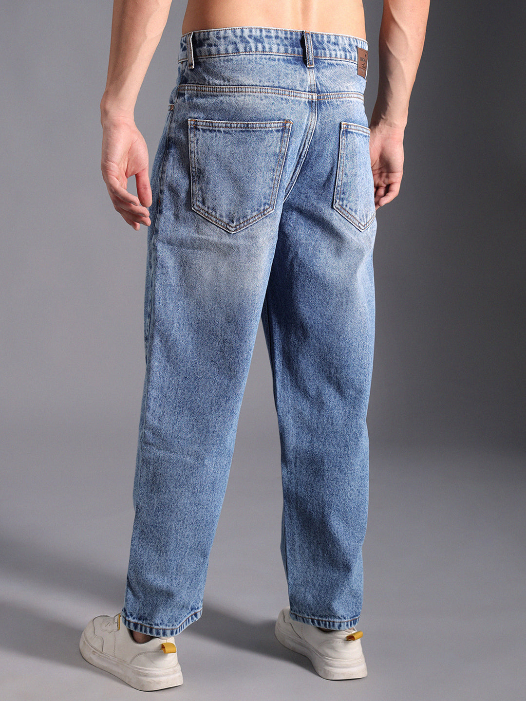 Men Relaxed Fit Light Fade Cotton Jeans