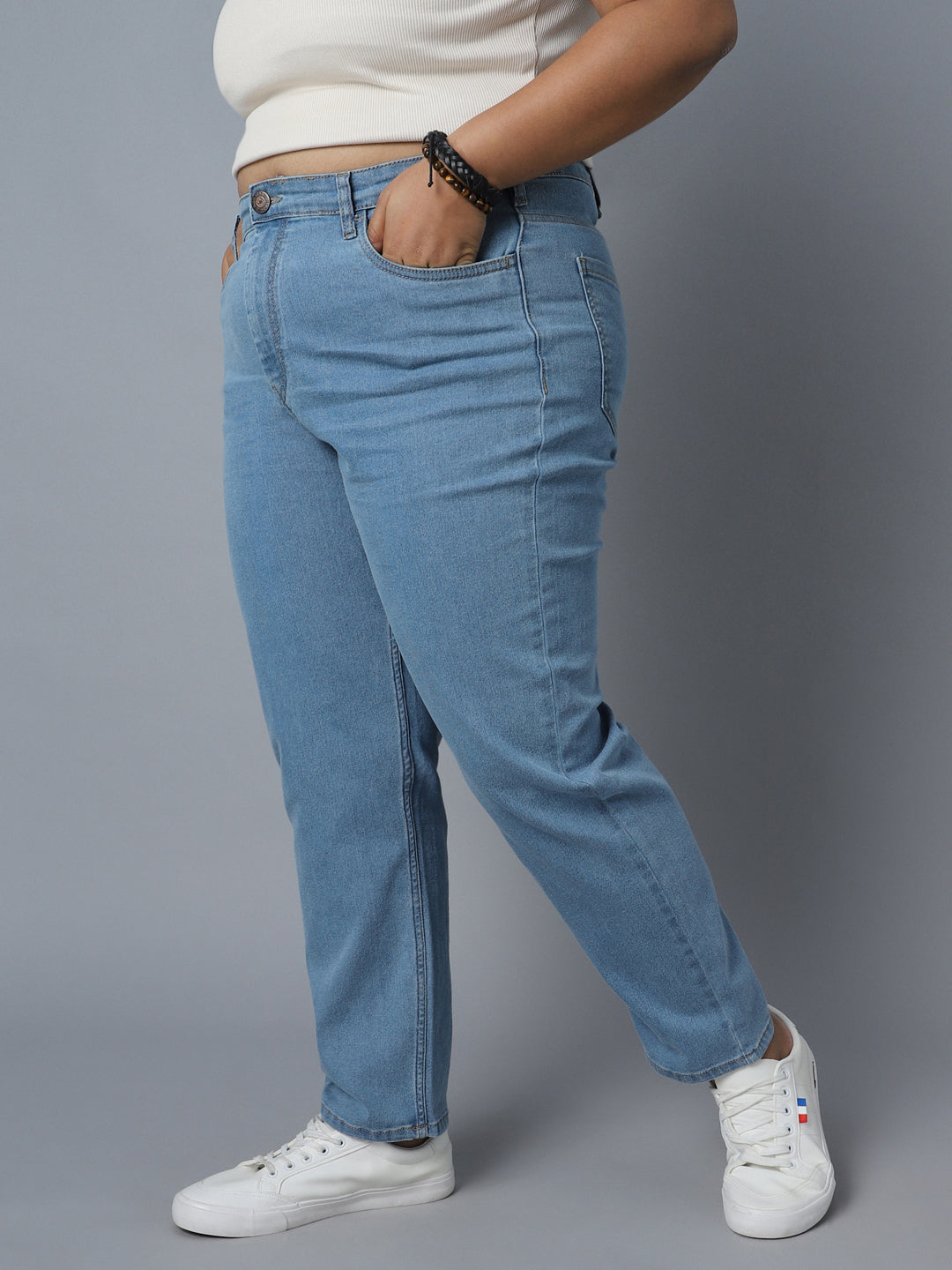 Plus Size Women Straight Fit High-Rise Clean Look Stretchable Jeans