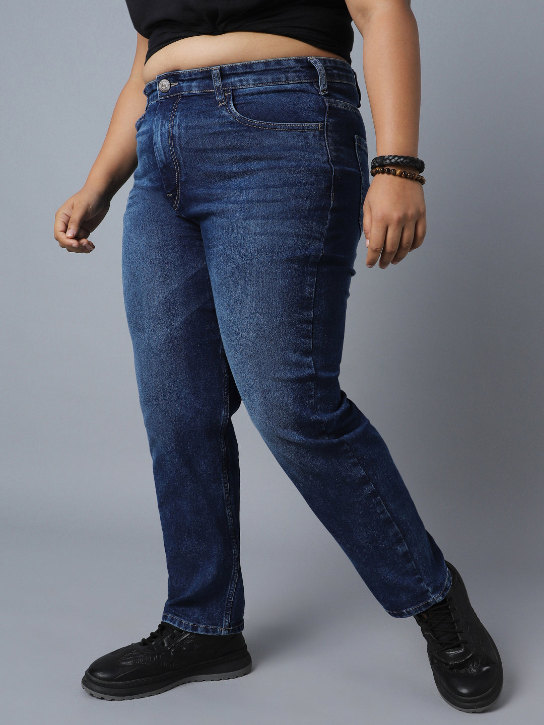 Women Plus Size Straight Fit High-Rise Clean Look Stretchable Jeans