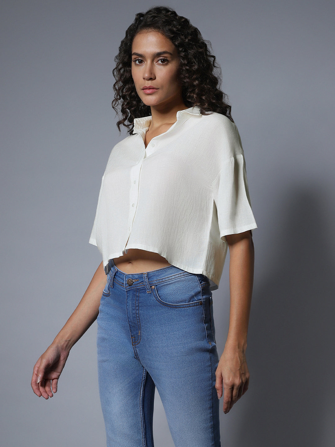 Classic Boxy Spread Collar Extended Sleeves Crop Casual Shirt