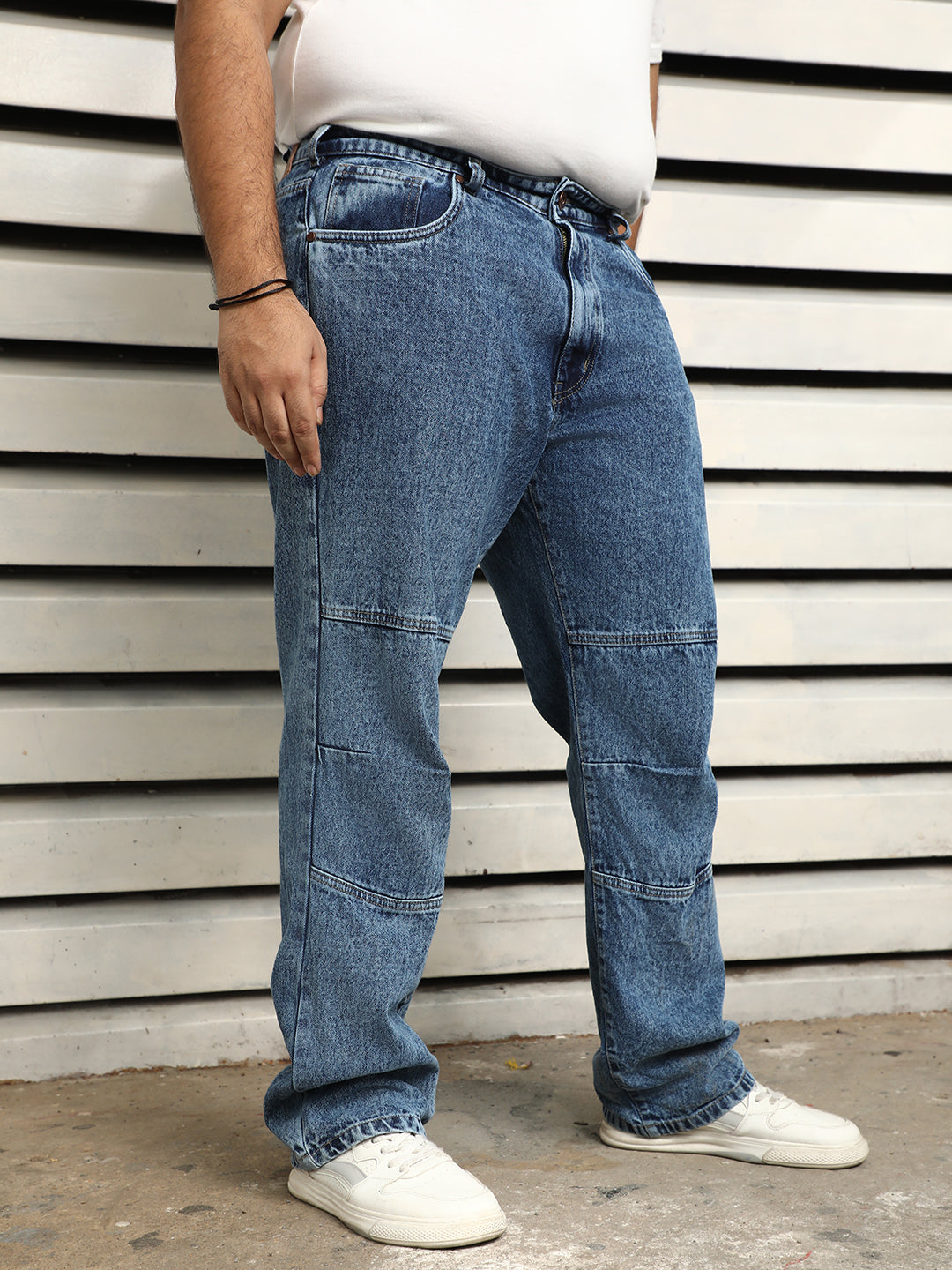 Plus Size Men Straight Fit Cut N Sew Detail Light Fade Jeans