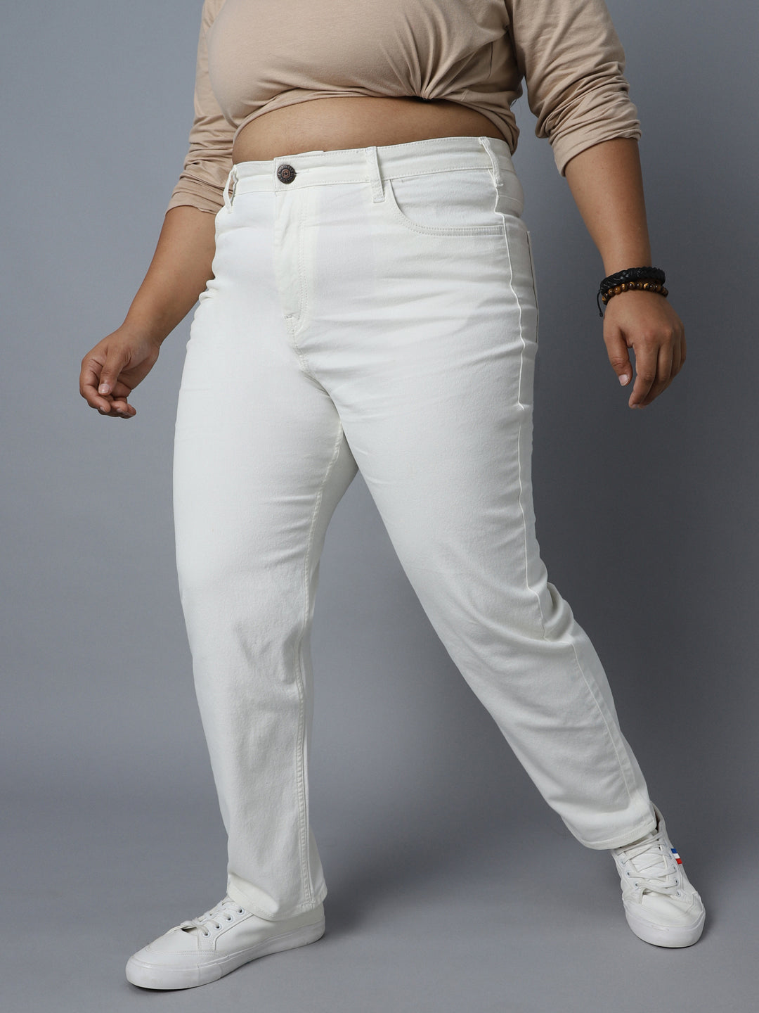 Women Plus Size Straight Fit High-Rise Clean Look Stretchable Jeans