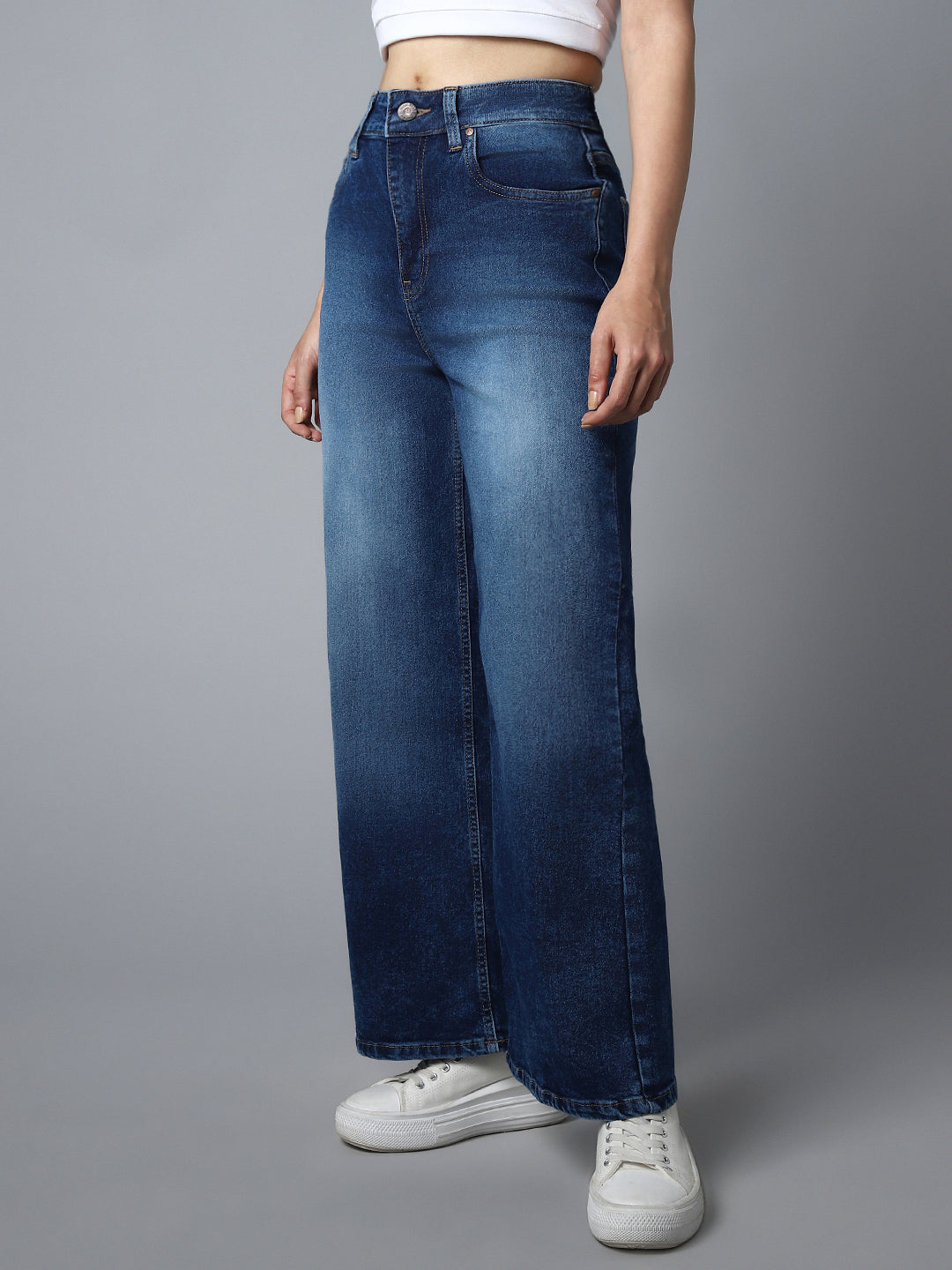 Women 90's Baggy High-Rise Light Fade Cotton Jeans