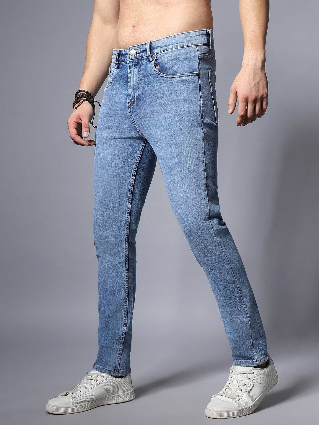 Men Straight Fit Mildly Distressed Light Fade Stretchable Jeans