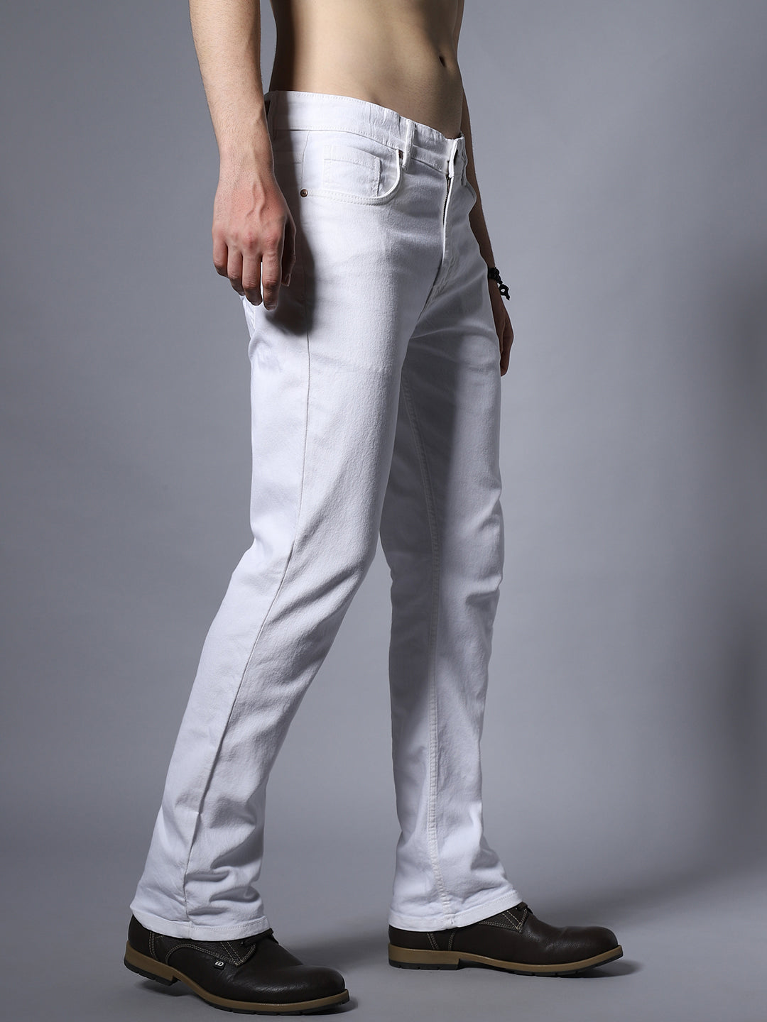 Men Low-Rise Regular Fit Clean Look Stretchable Jeans