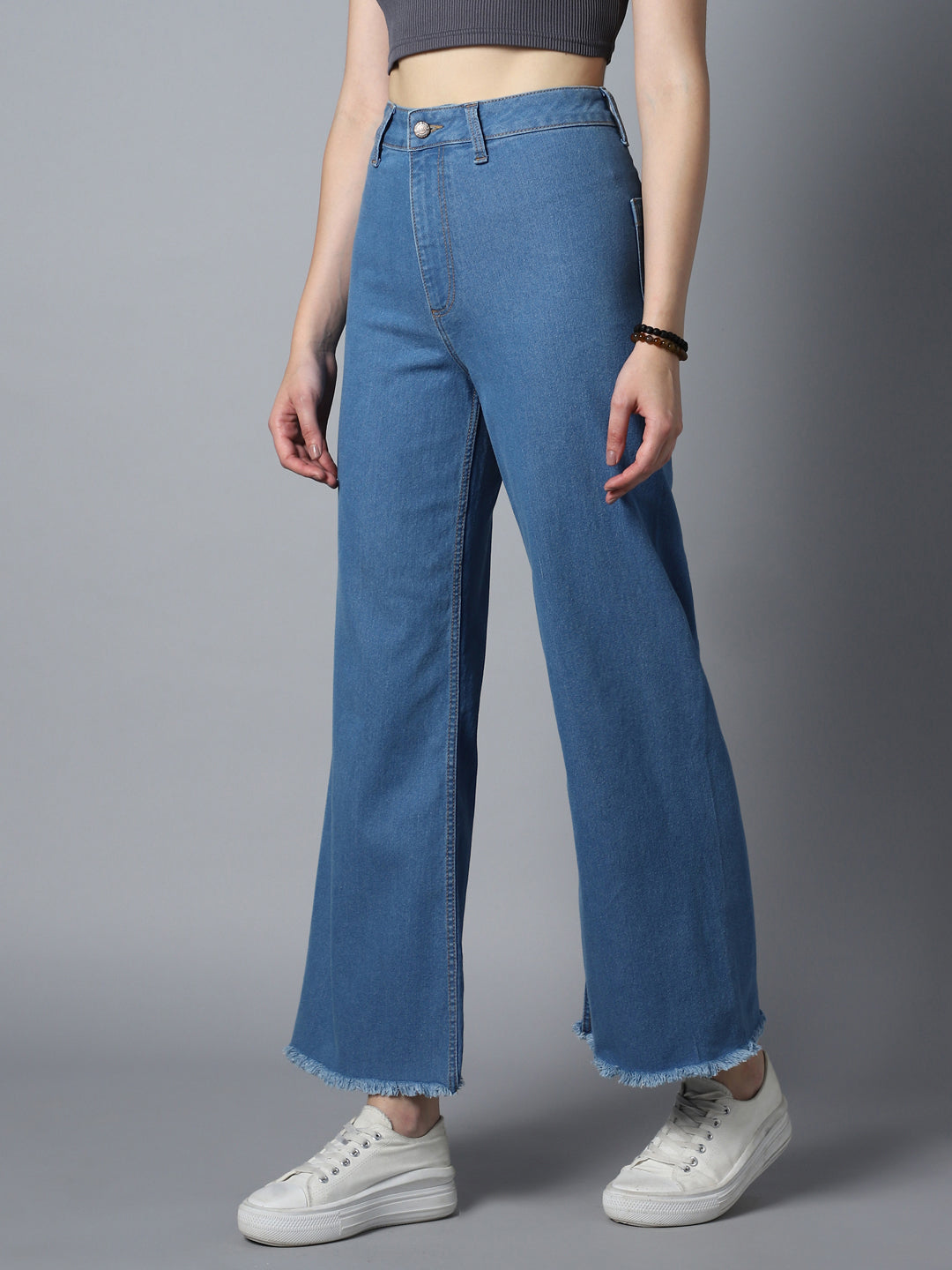 Women 90s Straight Fit High-Rise Clean Look Stretchable Jeans