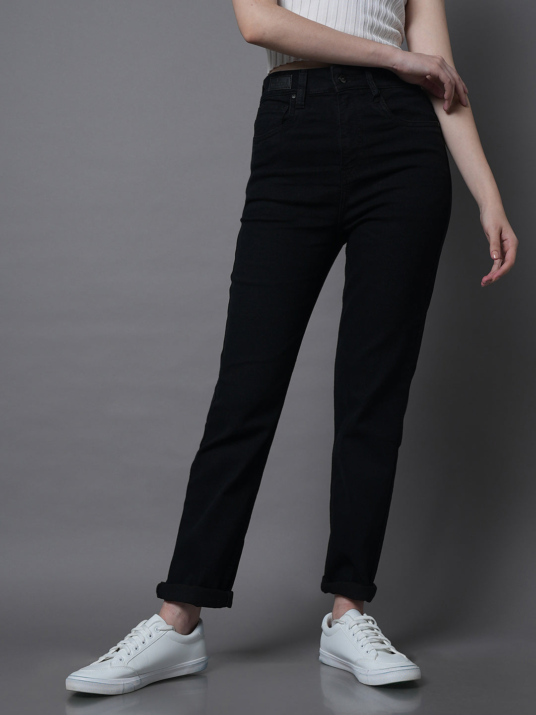 Women Straight Fit High-Rise Clean Look Stretchable Jeans