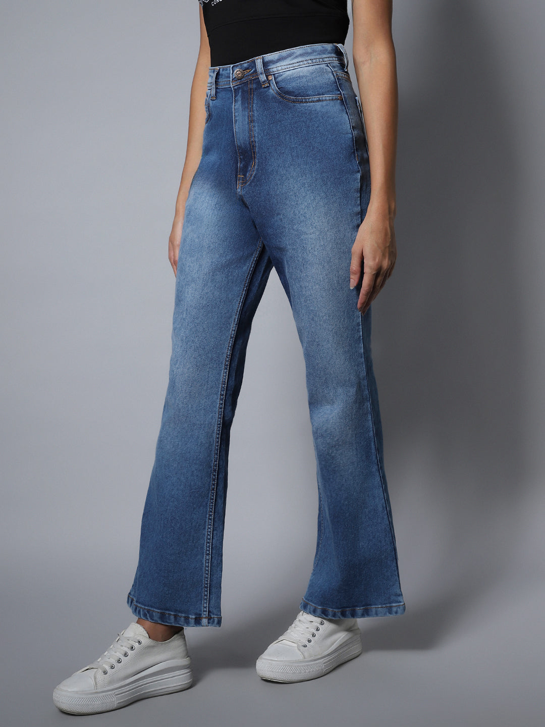 Women Blue Stretch Flare Fit Jeans