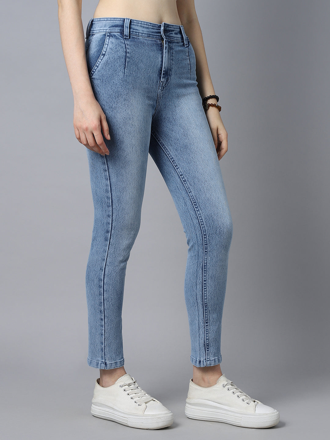 Women Slim Fit High-Rise Clean Look Jeans