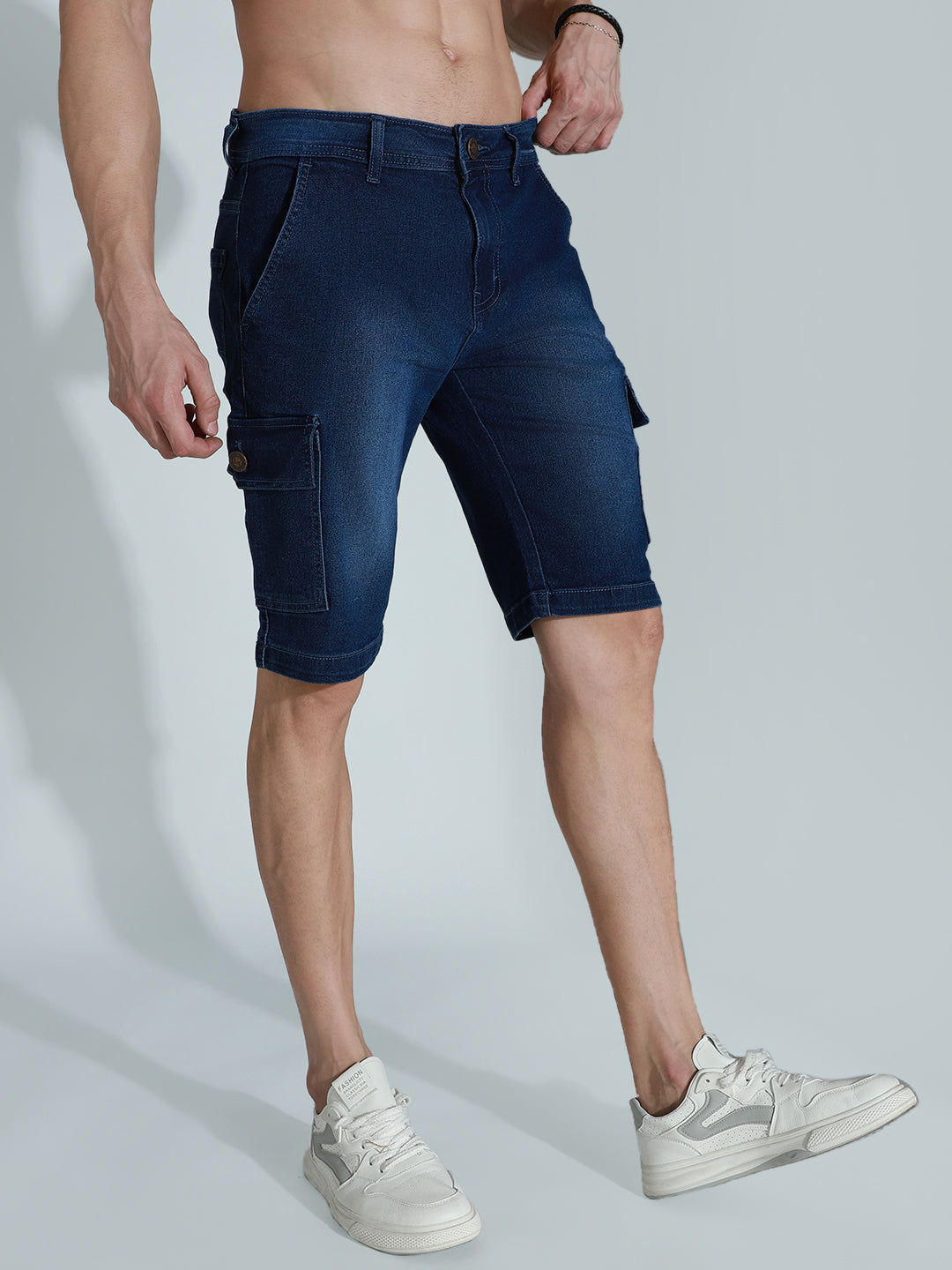 Men Mid-Rise Cotton Denim Shorts