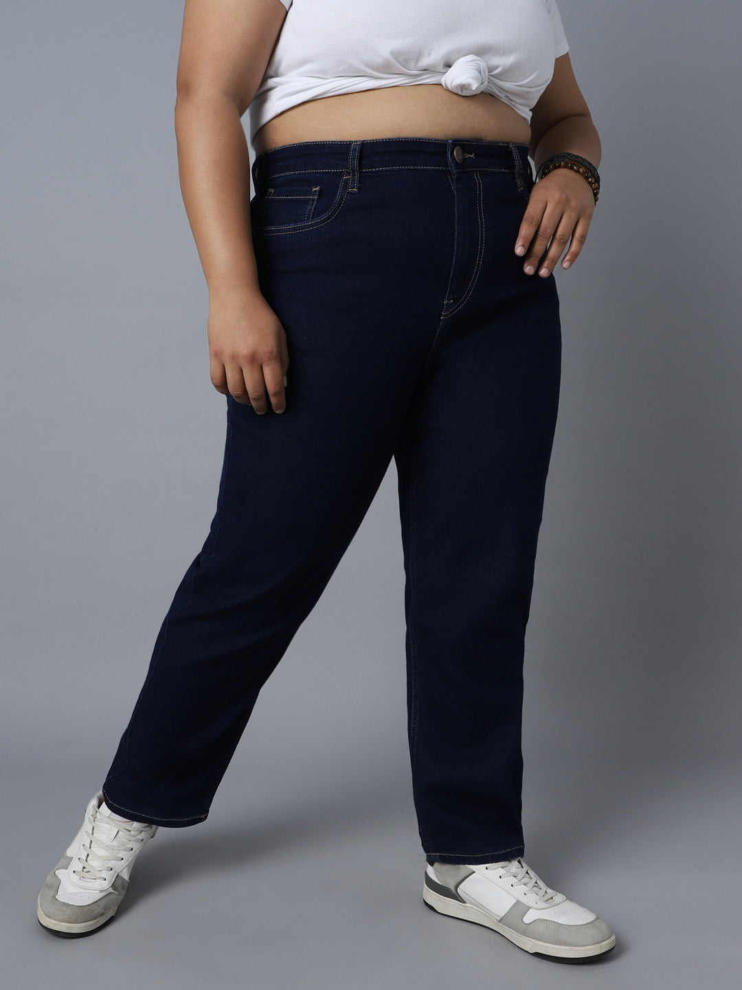 Women Plus Size Straight Fit High-Rise Clean Look Stretchable Jeans