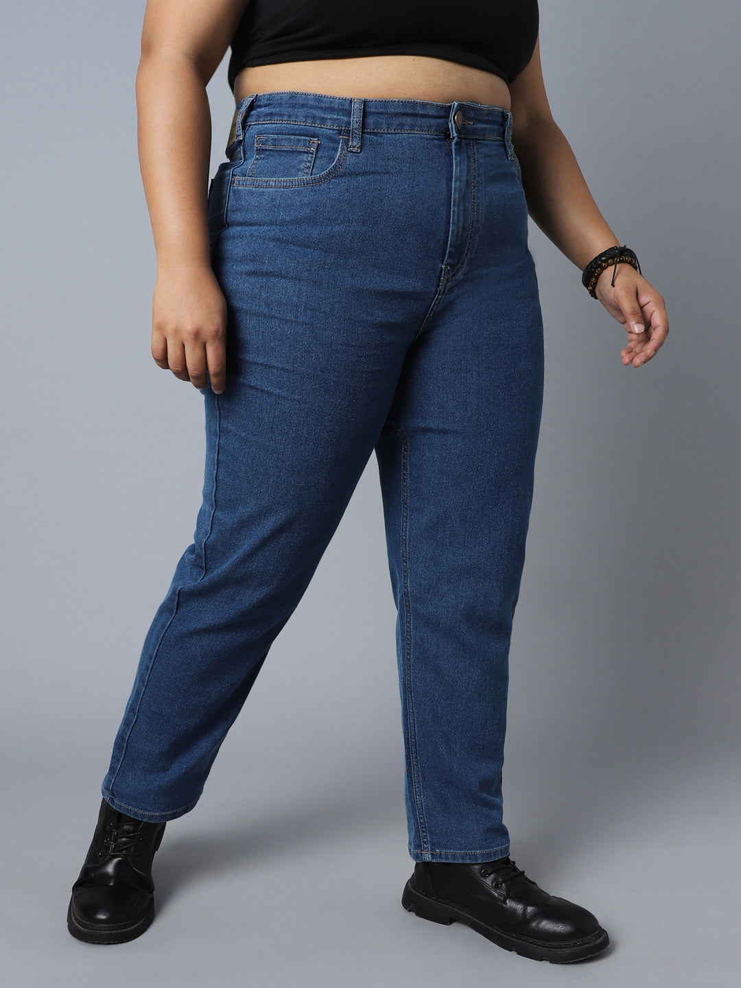 Women Plus Size Straight Fit High-Rise Stretchable Jeans