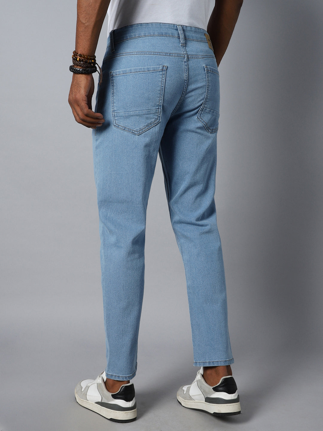 Men Blue Tapered Fit Mildly Distressed Stretchable Jeans