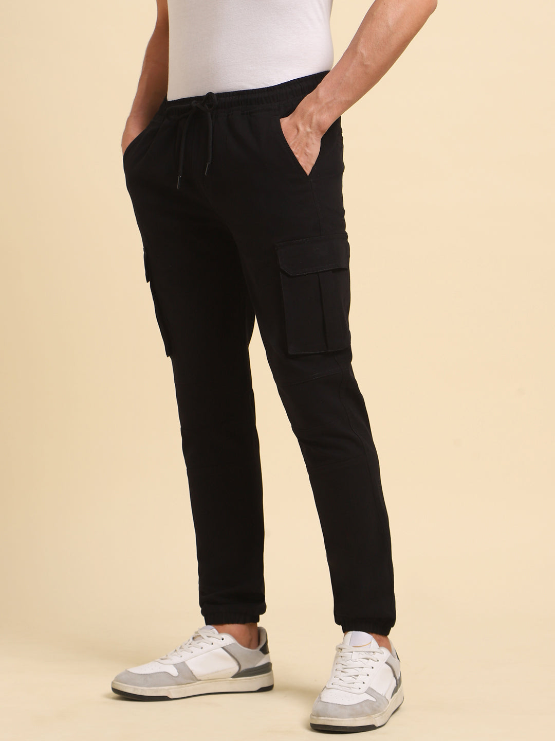 Men Mid Rise Woven Cargo Trousers