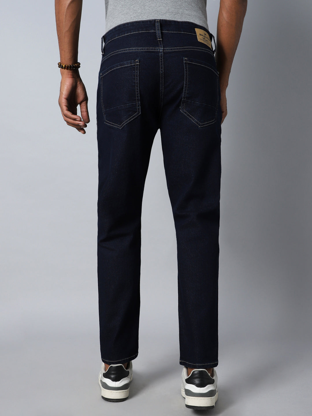 Men Tapered Fit Mid-Rise Clean Look Stretchable Jeans