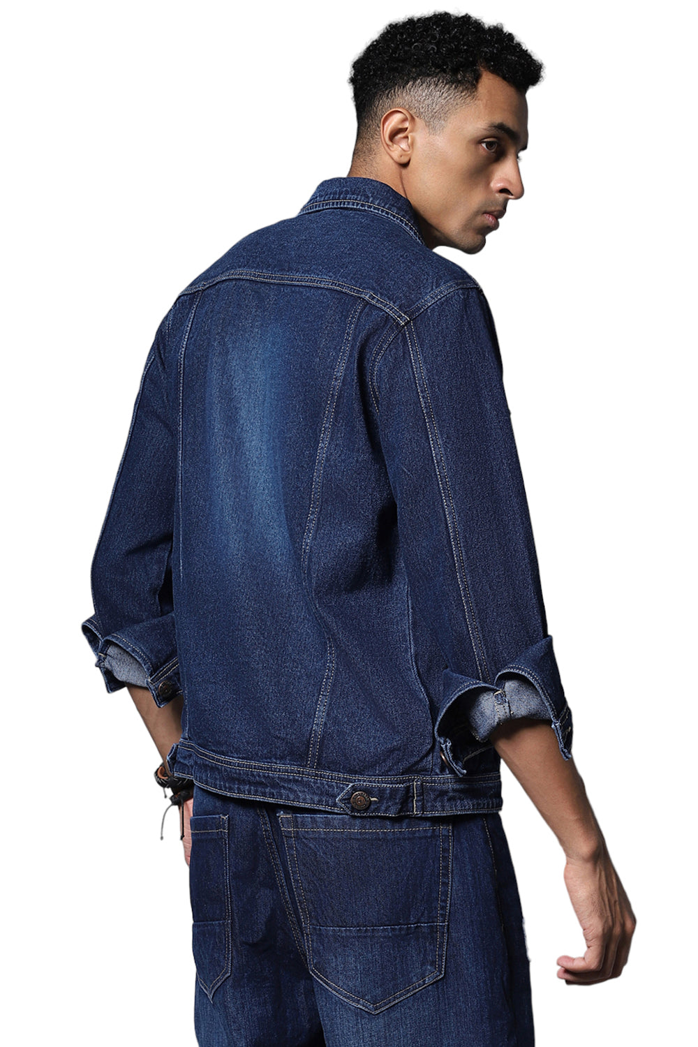 Men Regular Fit Full Sleeve Collared Denim Jacket